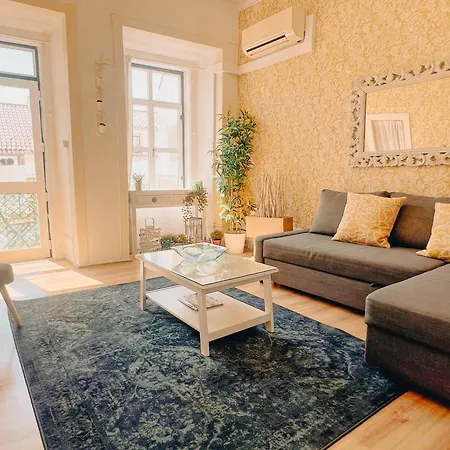 Appartamento My Fair - Principe Real With Balcony Lisbona