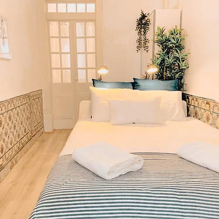 My Fair - Principe Real With Balcony Appartamento Lisbona